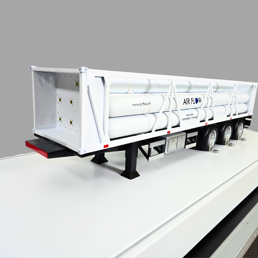 1:16 scale container models produced by ARI Model for Airflow.