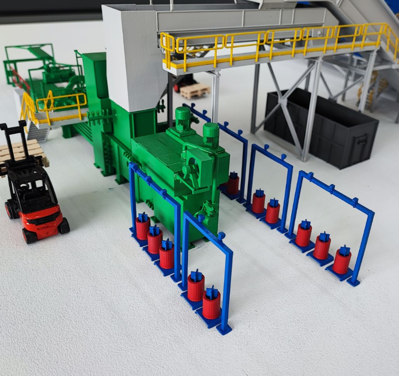 A stunning illuminated and animated scale model commissioned especially by ARI Model for firms showing at Recycling Technik. Emphasizing the newest movement and lighting technology, this specially commissioned model optimizes booth visibility, genera