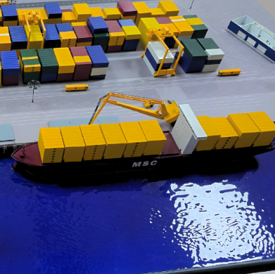 A specially crafted illuminated and moving physical scale model developed by ARI Model for Hannover Messe show exhibitors (Mobility Tech). Through state-of-the-art engineering precision, coordinated lighting, and moving motion, the model enhances boo