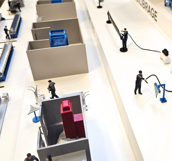 Tailored illuminated and animated scale models by ARI Model for Realty Summit, covering residential complexes, city centers, retail hubs, smart city projects, and mixed-use developments. Built with LED lighting, interactive animations, and premium cr