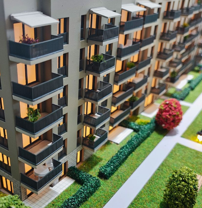 Custom-made physical scale models by ARI Model for Cityscape Europe, including residential complexes, office towers, urban regeneration schemes, mixed-use developments, and smart city projects. Designed with high-precision craftsmanship, lighting eff