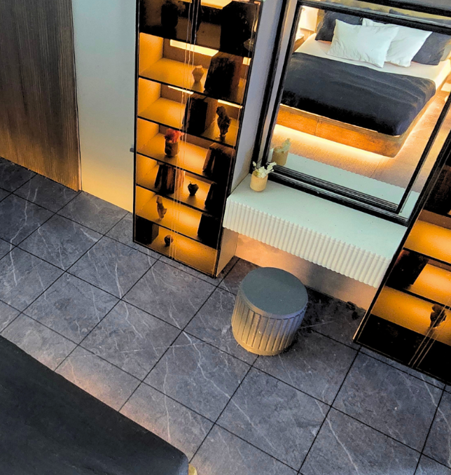 A custom illuminated and animated architectural model created by ARI Model for Vakantiebeurs, showcasing tourism resorts, eco-hospitality designs, and travel infrastructure. Each model integrates LED lighting, dynamic motion, and artistic detail to a
