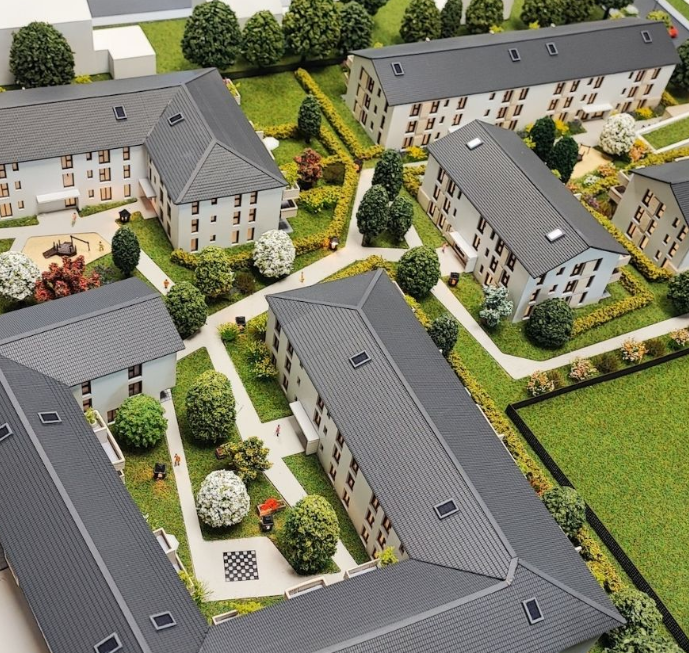 Tailor-made scale model created by ARI Model for Reisebörse, featuring interactive lighting, motion systems, and architectural details that highlight tourism concepts, resort layouts, and infrastructure planning. Enhanced with LED effects and animate
