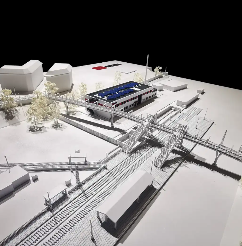 A sophisticated illuminated and animated educational model produced by ARI Model for the Learntec exhibition. The model highlights digital classrooms, interactive learning environments, and e-learning infrastructures through advanced lighting, motion