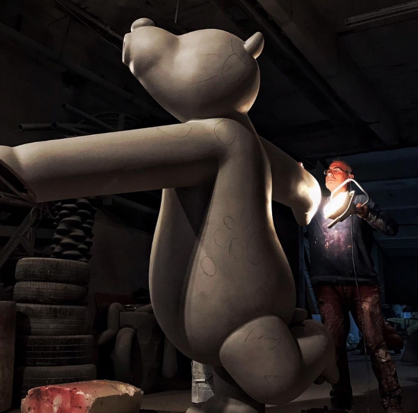 A beautifully crafted illuminated and animated scale model designed by ARI Model in collaboration with OEB Global, featuring motion-integrated lighting systems and intricate details. Each model reflects ARI Model’s 20 years of expertise in educationa