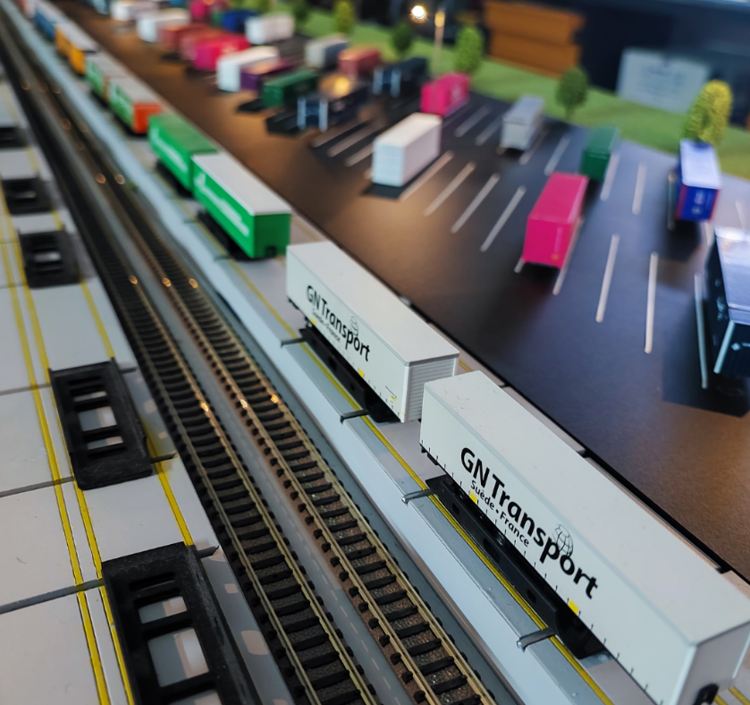 A custom exhibition model developed by ARI Model for Logistics & Distribution, combining light, movement, and architectural precision to visualize complex logistics and distribution processes in a captivating, tangible way. With more than two dec